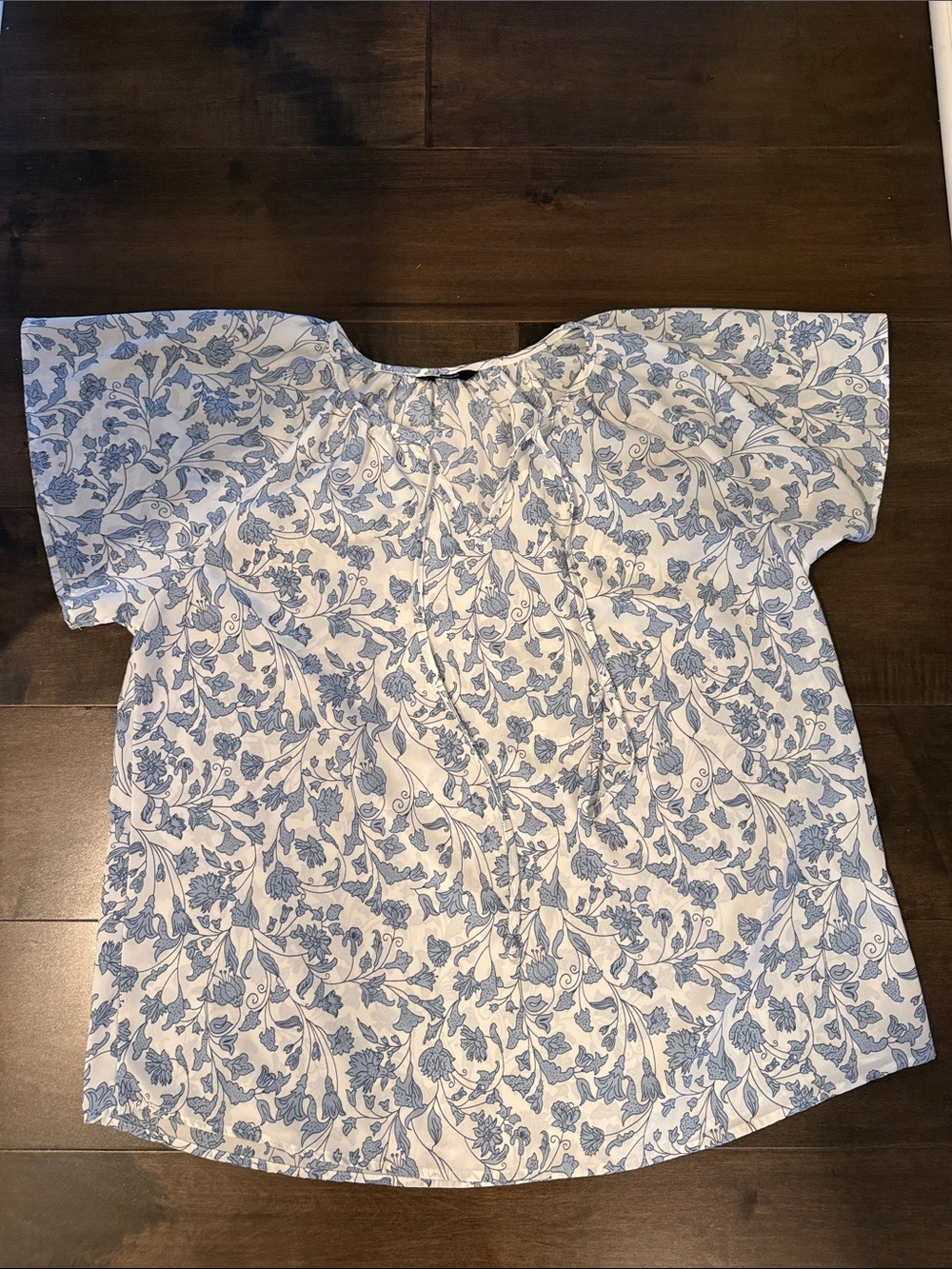 Women's Blue Floral Short-Sleeve Blouse